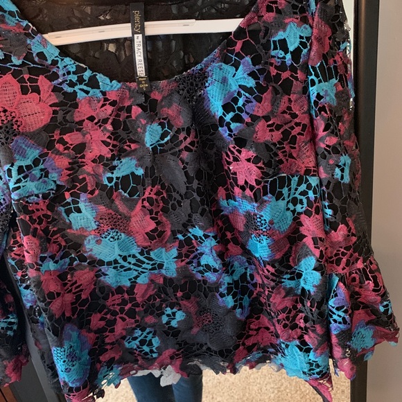 S TRACY REESE TOP - Picture 4 of 7